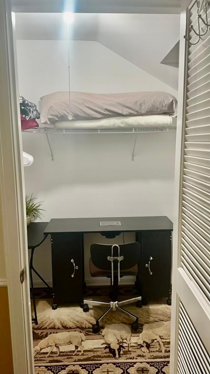 B3 A Private Room In Naperville Downtown With Desk And Wi-Fi Near Everything 외부 사진